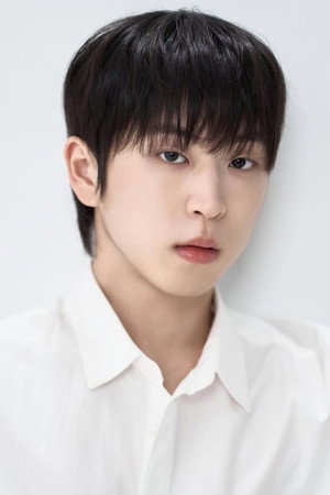 박진석