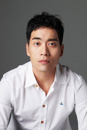 Ahn Chang Hwan